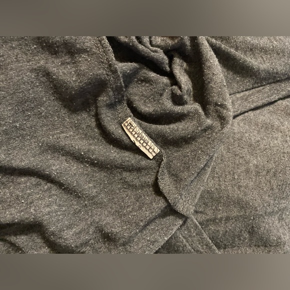 Forever21 F21 Creme de la Creme Tee Heather Gray V-Neck Short Sleeve T-Shirt S - Picture 7 of 7